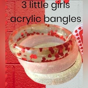 Claire’s girls 3 bangle acrylic bracelets red hearts pink white sparkle new
